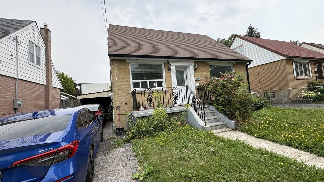 679 Pharmacy Ave - Photo 2 of 29