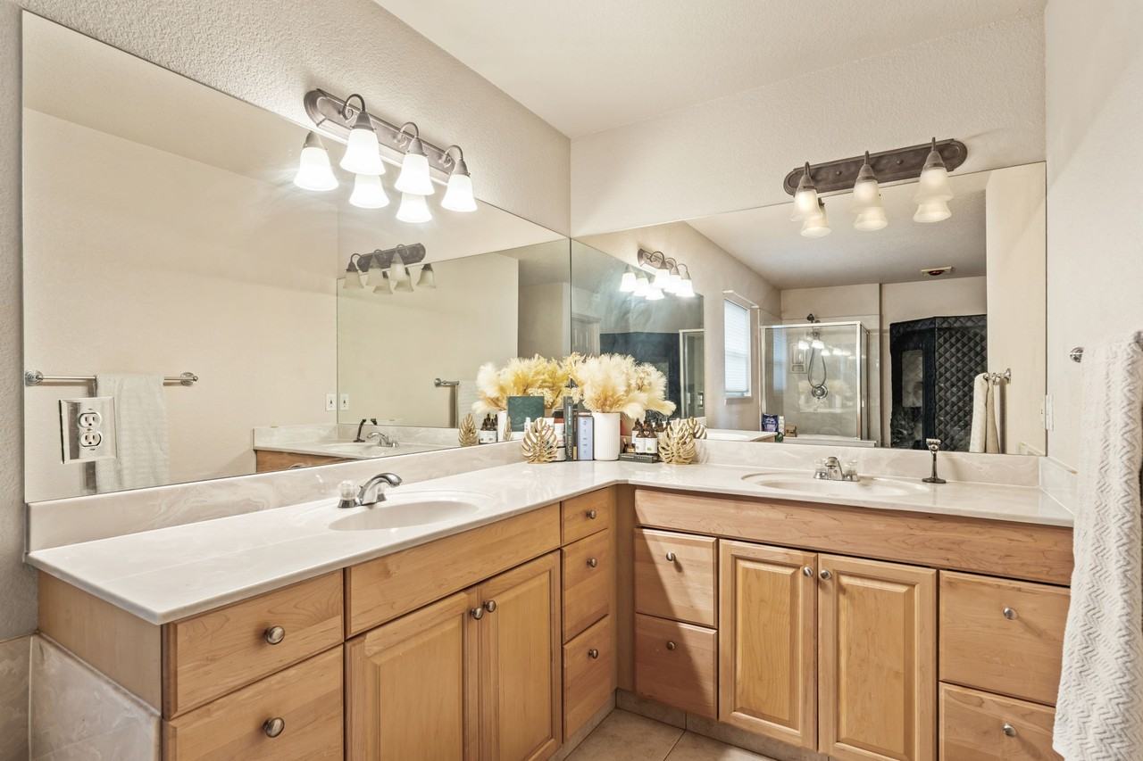 1135 Westmoreland Rd #1 - Photo 7 of 10