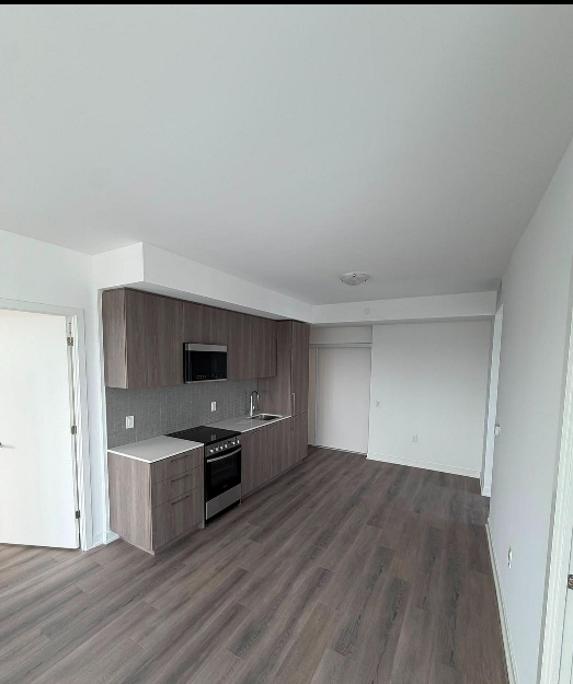 7439 Kingston Road #905 - Photo 3 of 14