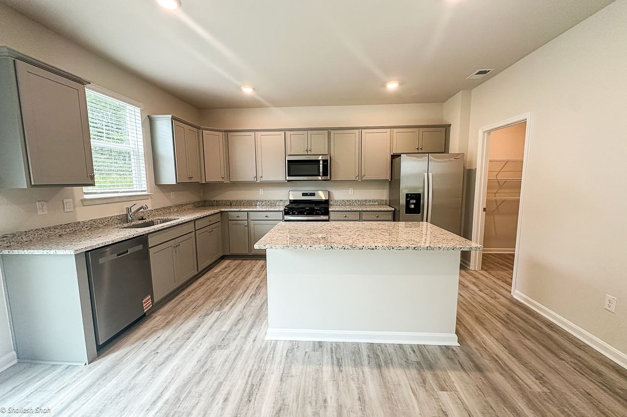 4044 Brians Ln #1 - Photo 2 of 20