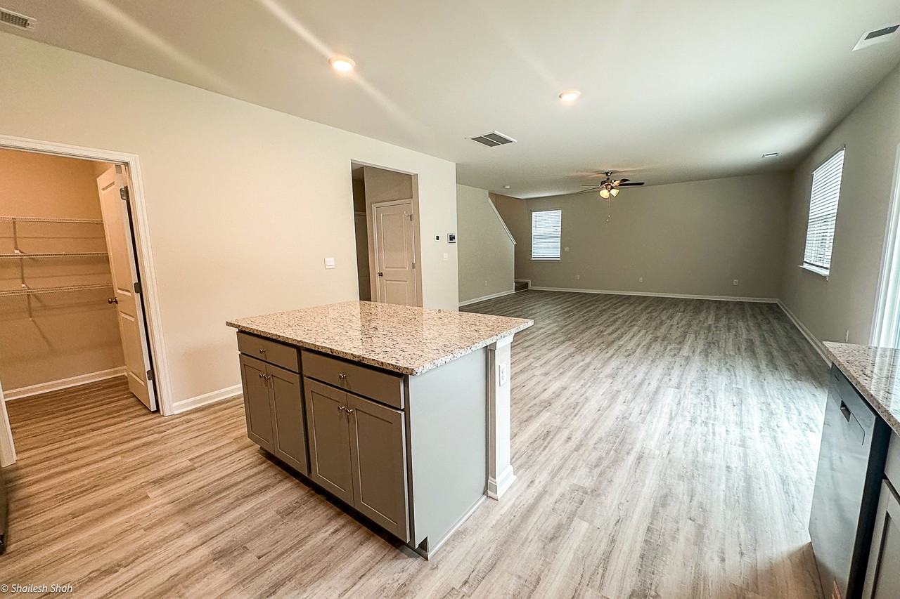 4044 Brians Ln #1 - Photo 4 of 20