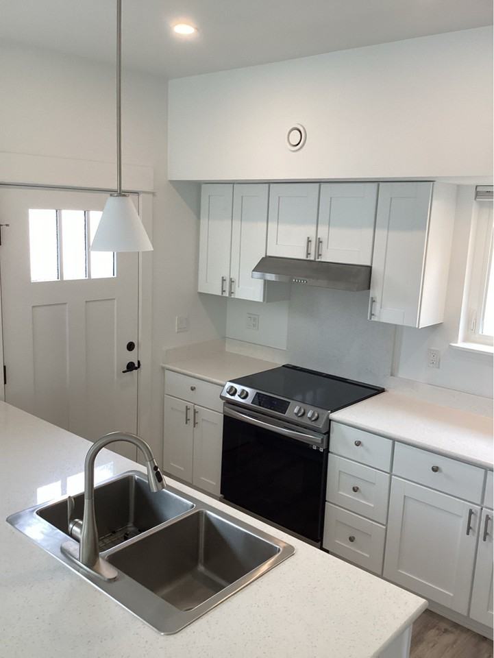 712 Nw 1st St #1 - Photo 2 of 36