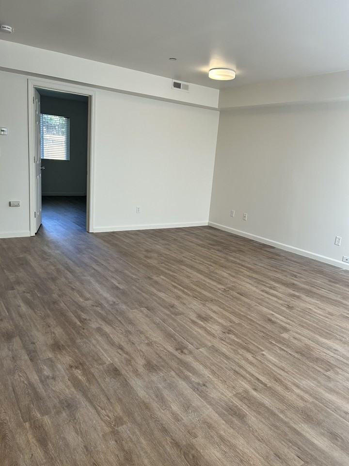 1626 Annie St #1626 - Photo 2 of 17