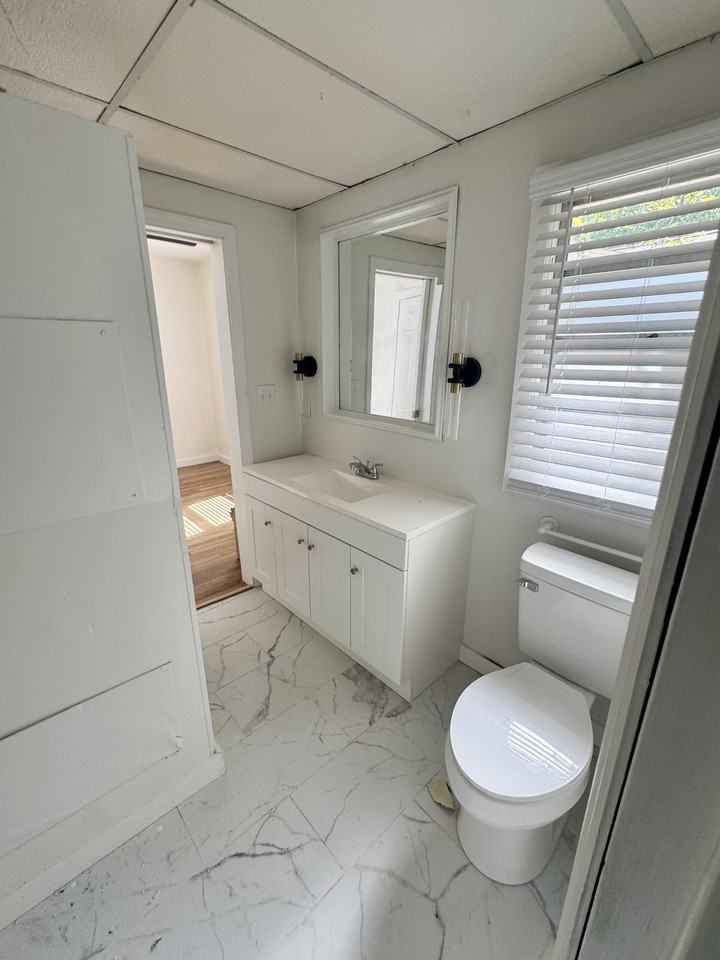 1530 Yancey St #1 - Photo 3 of 10