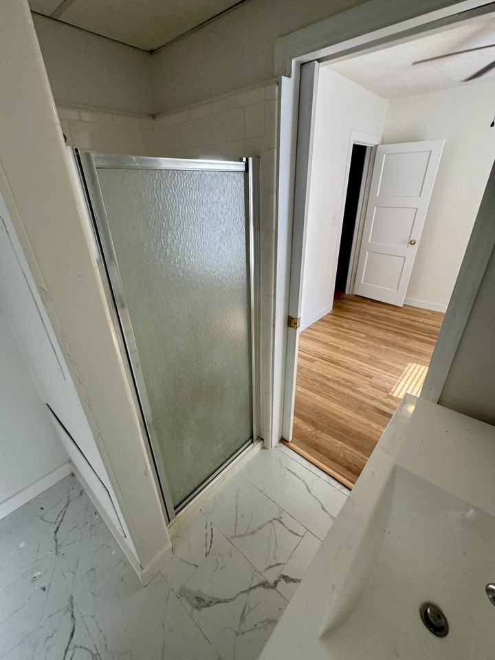 1530 Yancey St #1 - Photo 4 of 10