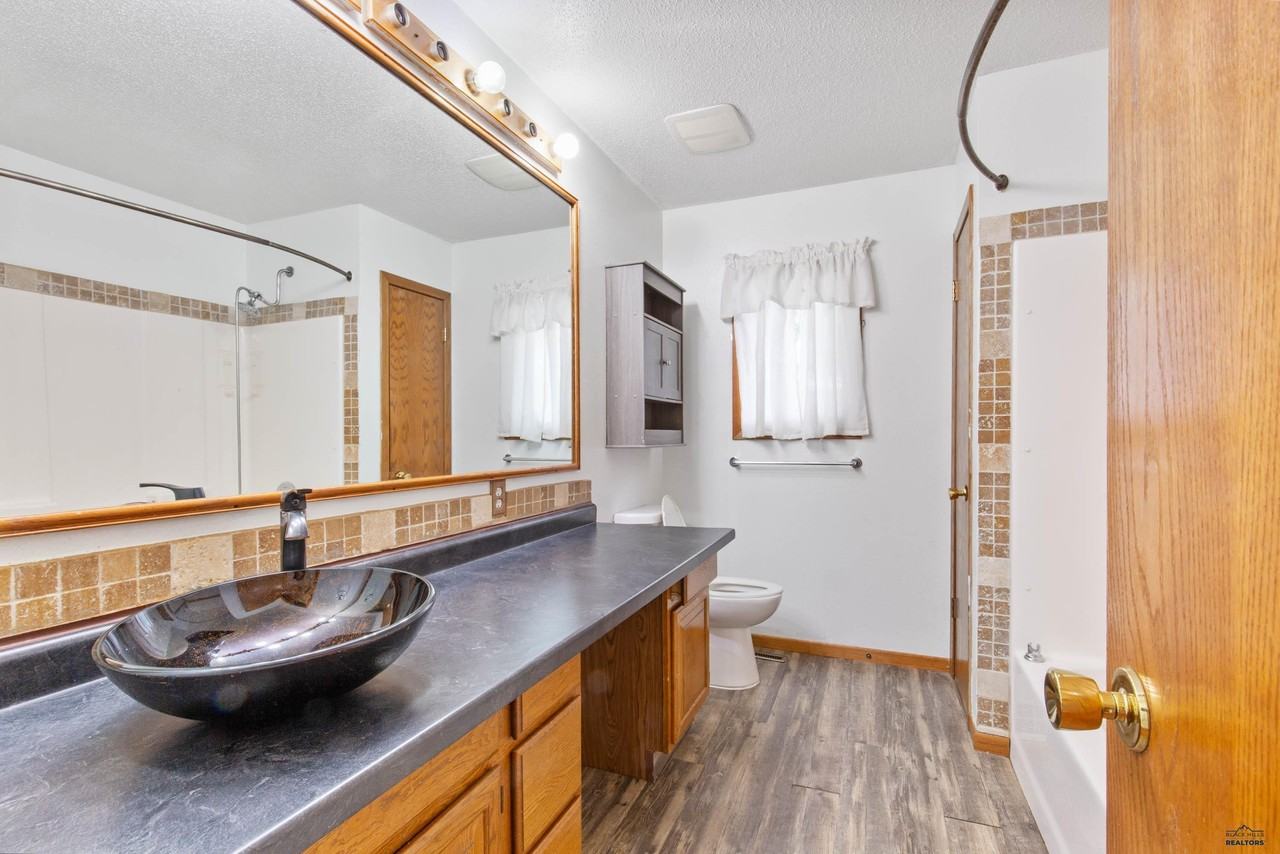 4158 Wisconsin Ave #1 - Photo 2 of 16