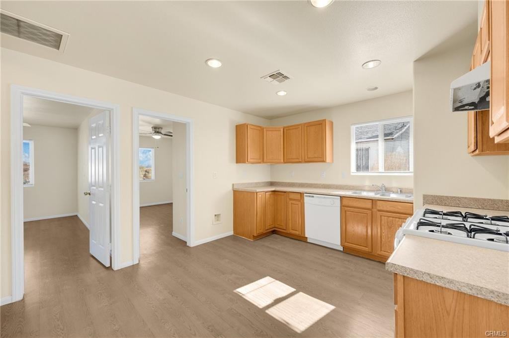 6673 Split Rock Ave #B - Photo 3 of 22