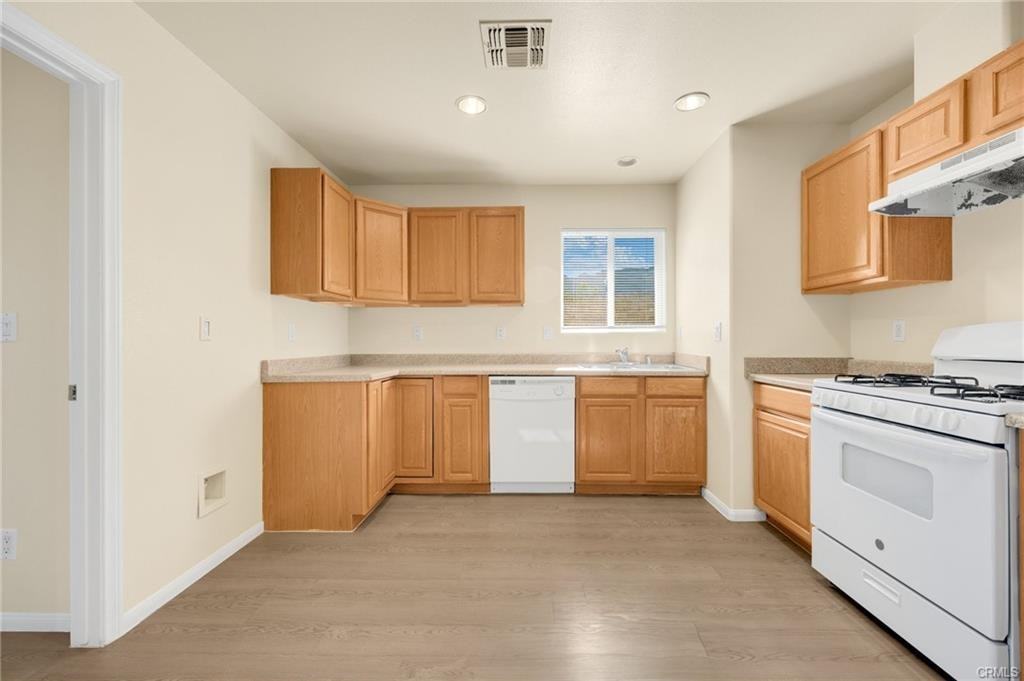 6673 Split Rock Ave #B - Photo 6 of 22
