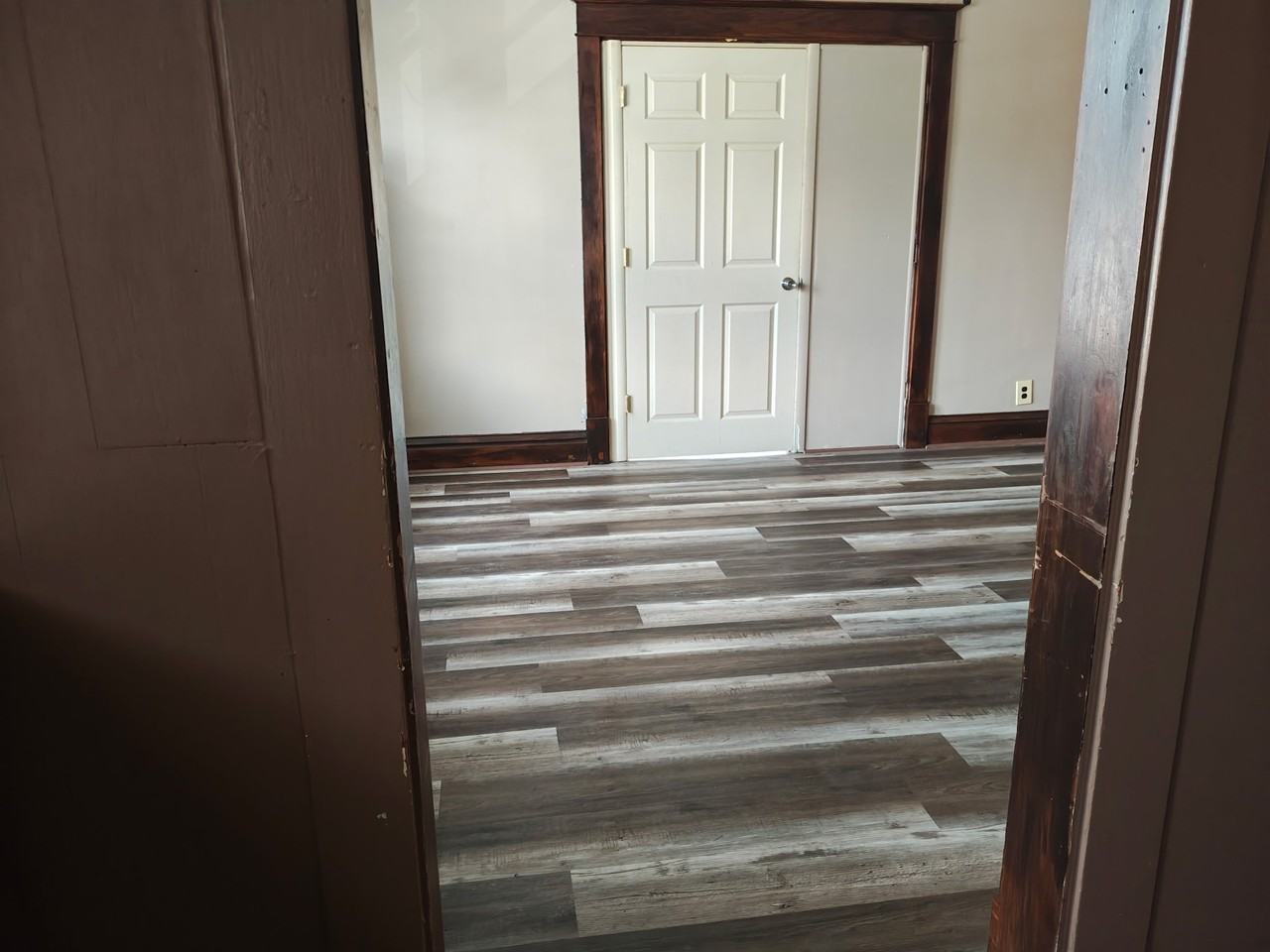 811 Wilmington Ave #7 - Photo 7 of 8