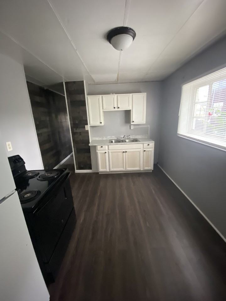 213 Orchard St #101 - Photo 3 of 7
