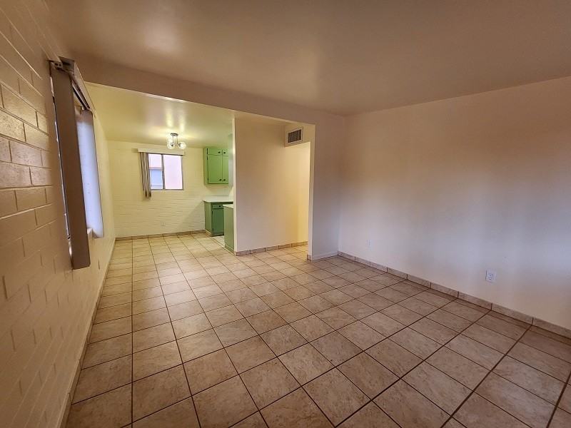 2642 N Santa Rita Ave #1 - Photo 3 of 13