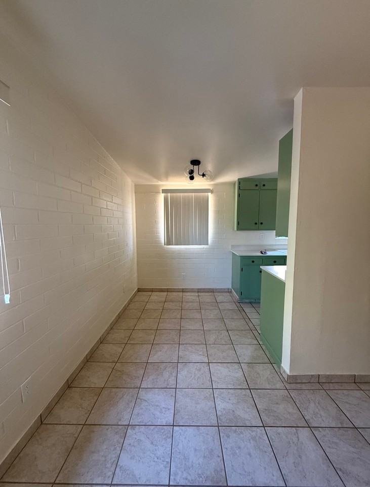 2642 N Santa Rita Ave #1 - Photo 4 of 13
