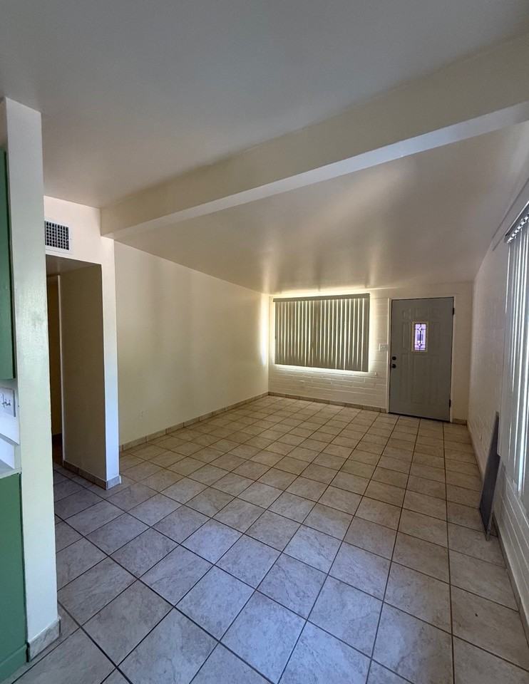 2642 N Santa Rita Ave #1 - Photo 7 of 13
