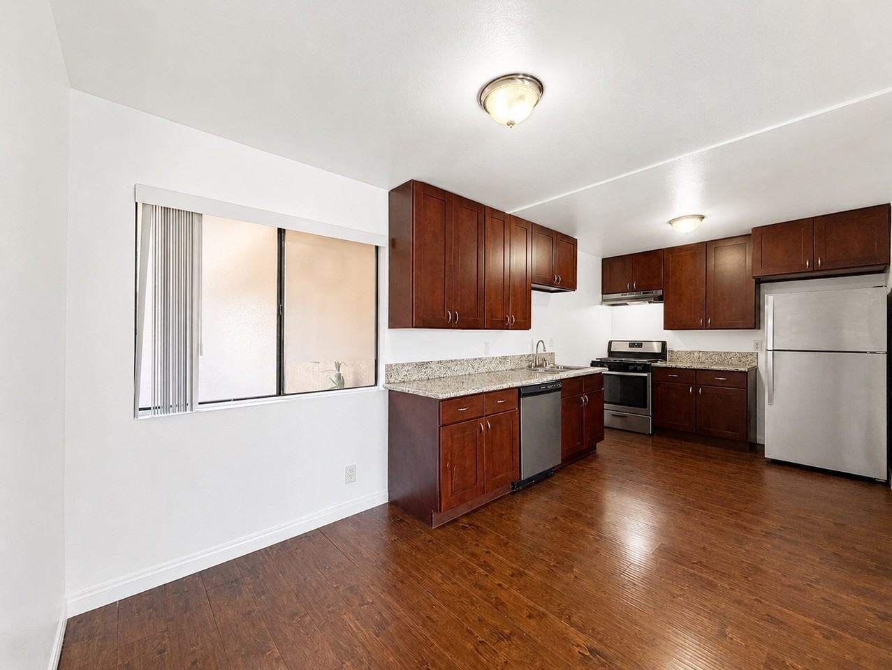 215 North Mariposa AvenueApt. 104 #104 - Photo 3 of 15