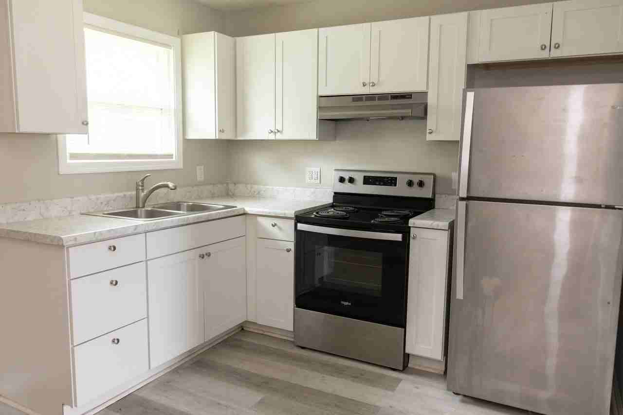 315 Bybee Branch Rd #F - Photo 5 of 18
