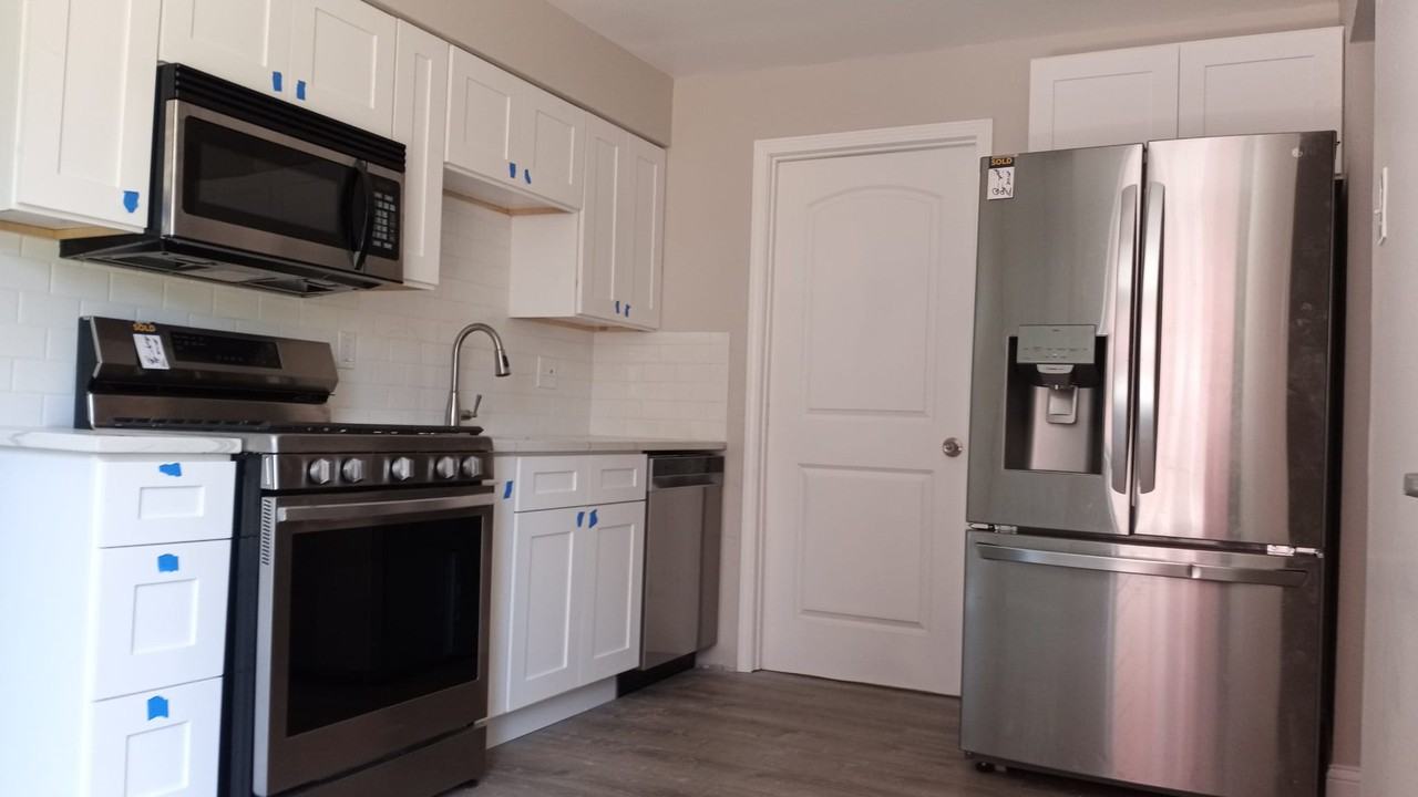 6120 Vermont Ave #6124 - Photo 4 of 14