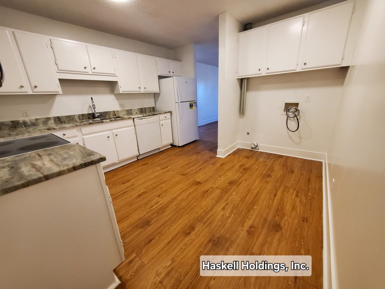 1024 Jessamine Trl - Photo 5 of 9