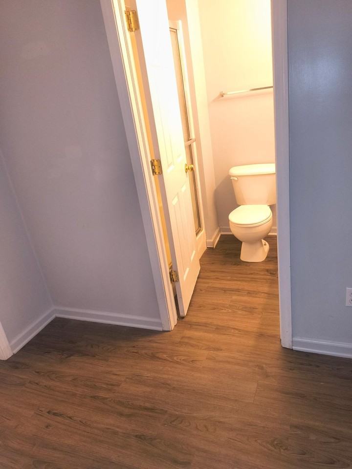 642 E Buchtel Ave - Photo 5 of 18