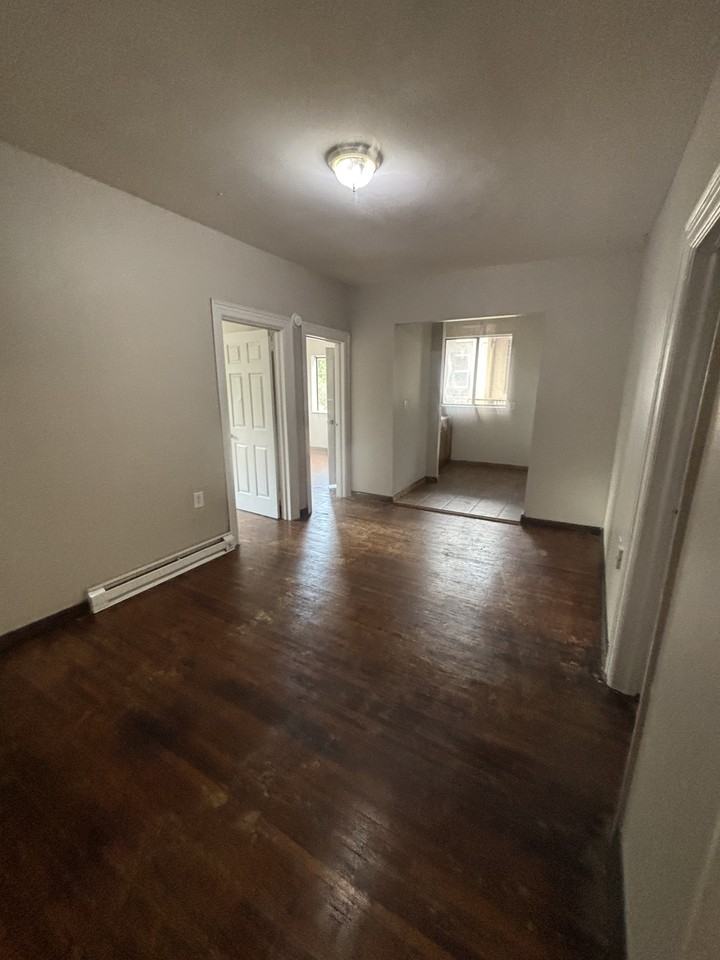431 W G St #B9 - Photo 2 of 8
