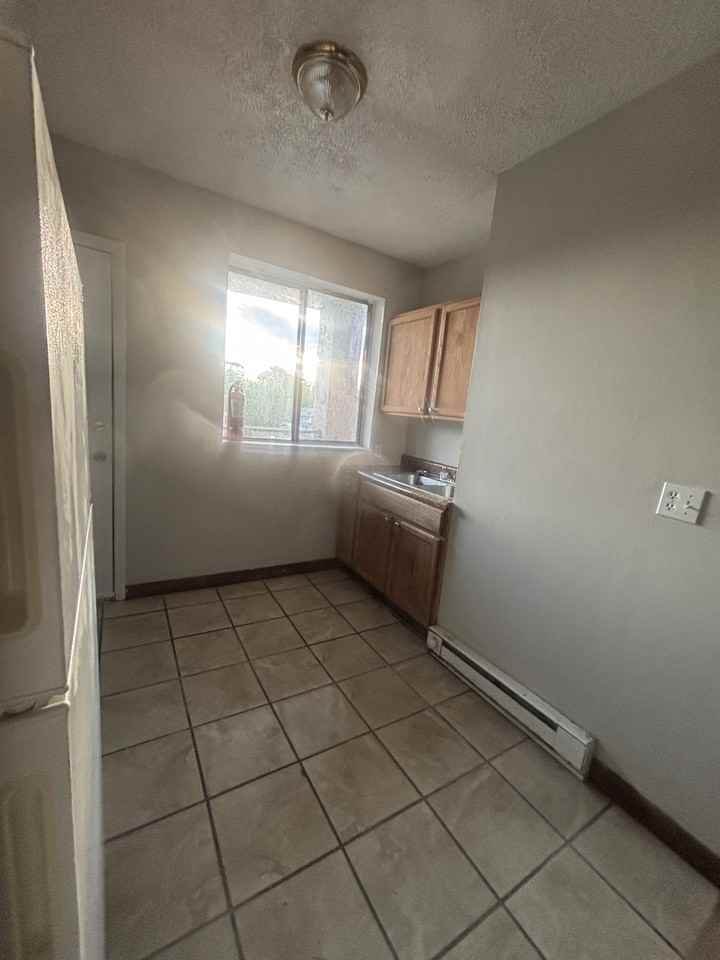 431 W G St #B10 - Photo 6 of 8