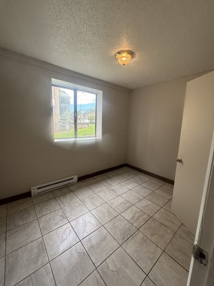 431 W G St #B1 - Photo 7 of 9