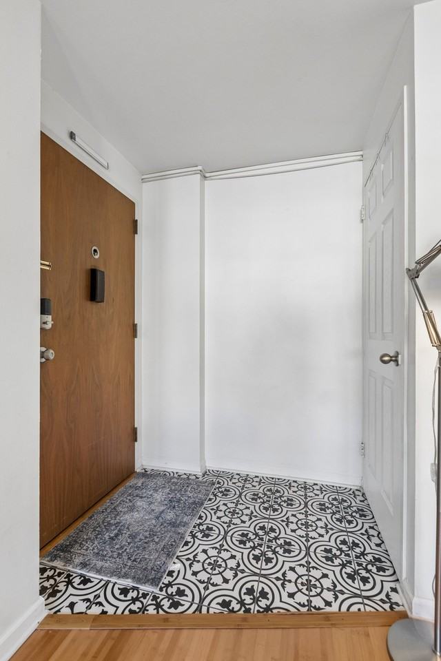 333 W Meyer Blvd #306 - Photo 5 of 45
