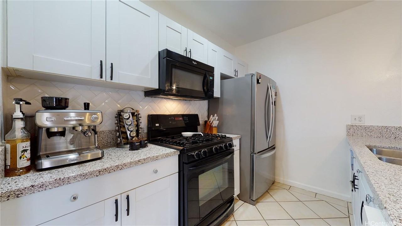 91-819 Puamaeole St #14D - Photo 2 of 25