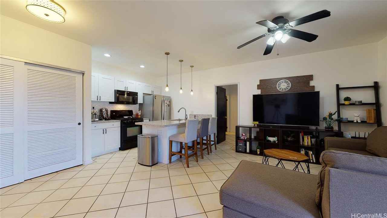 91-819 Puamaeole St #14D - Photo 3 of 25