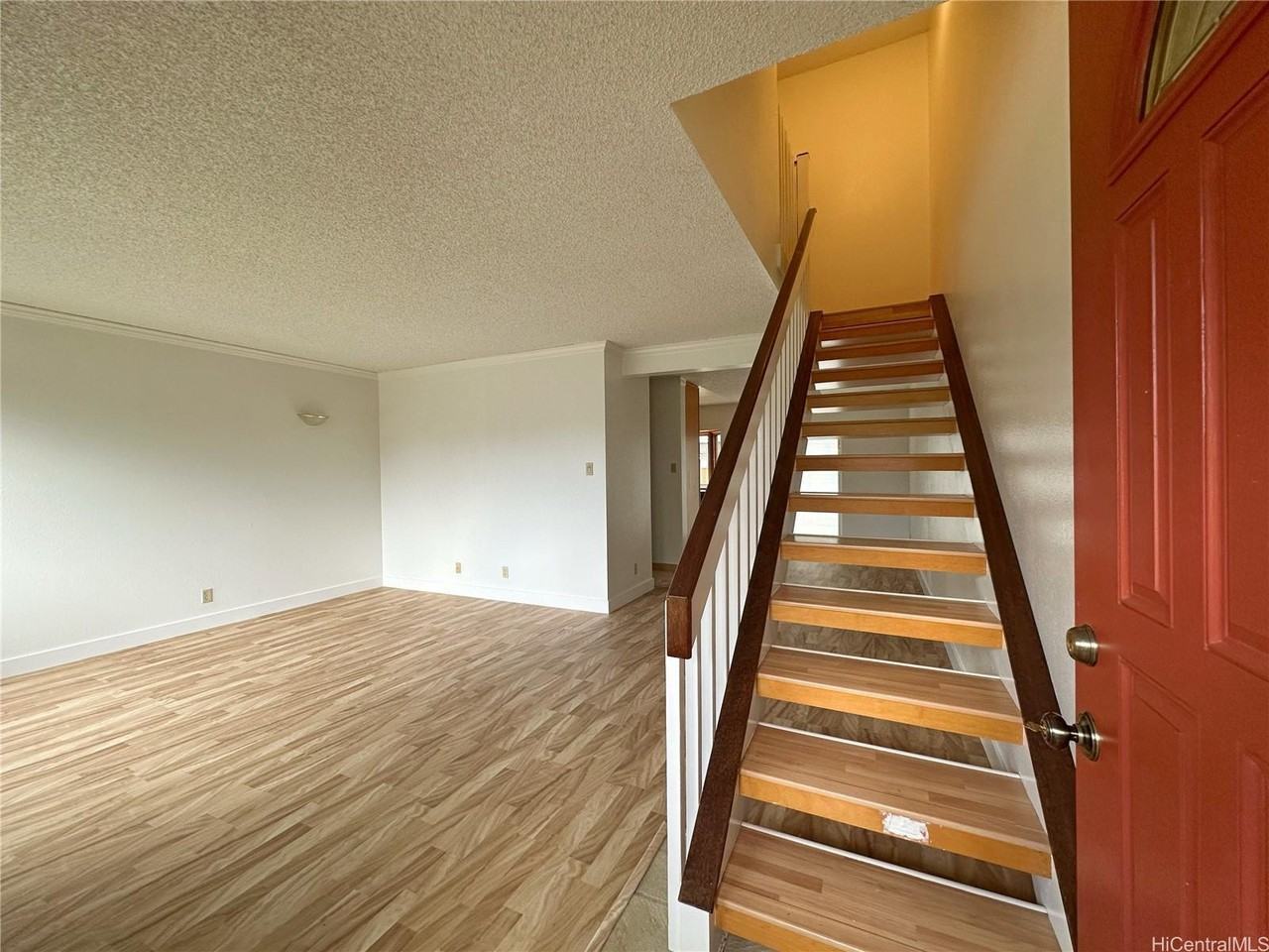 1061 Kolokolo St #C - Photo 3 of 24