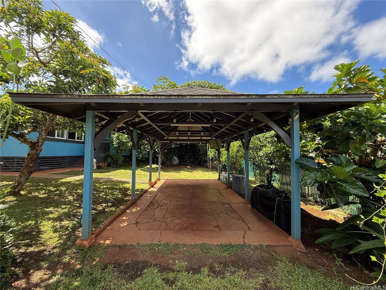 64 Makaweo Ave #A - Photo 2 of 25