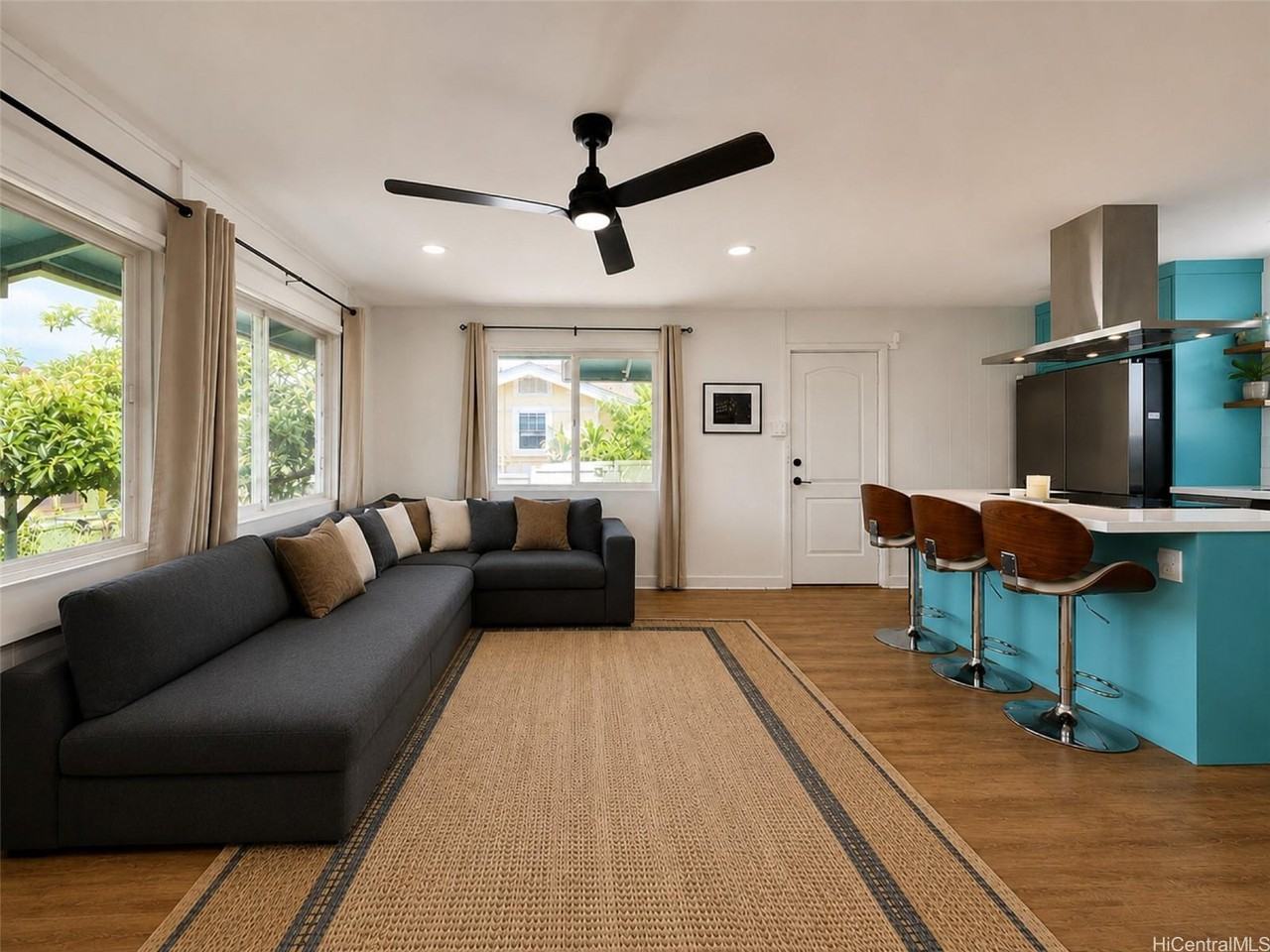64 Makaweo Ave #A - Photo 3 of 25