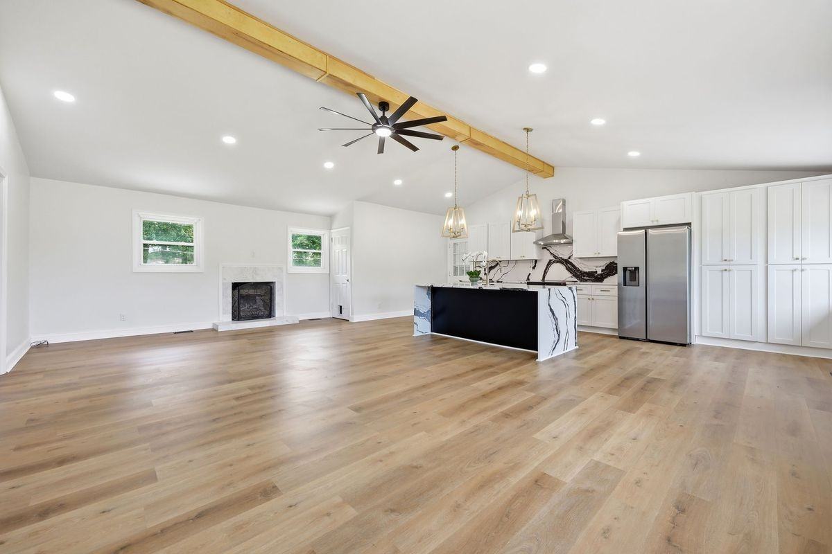 2909 Belmont Cir - Photo 6 of 35