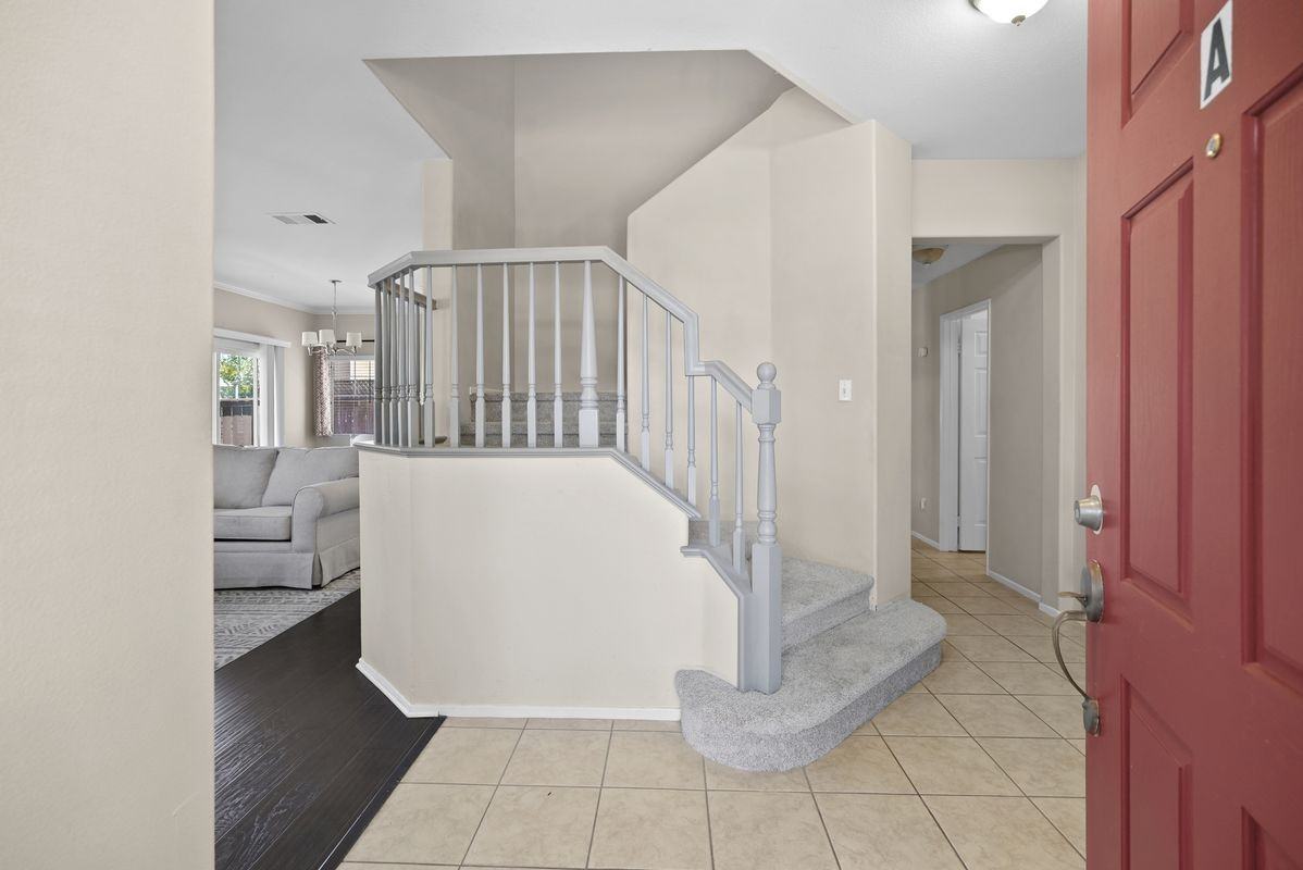 39908 Millbrook Way - Photo 5 of 49