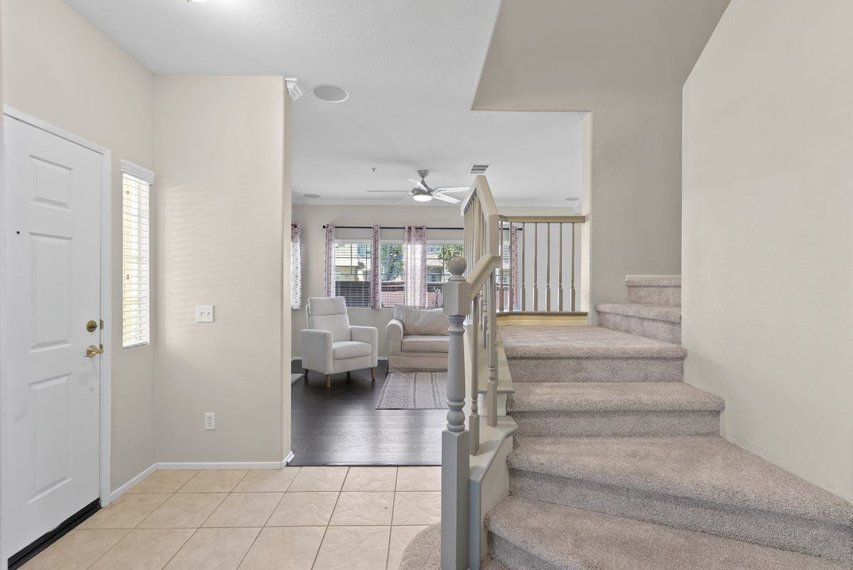 39908 Millbrook Way - Photo 6 of 49