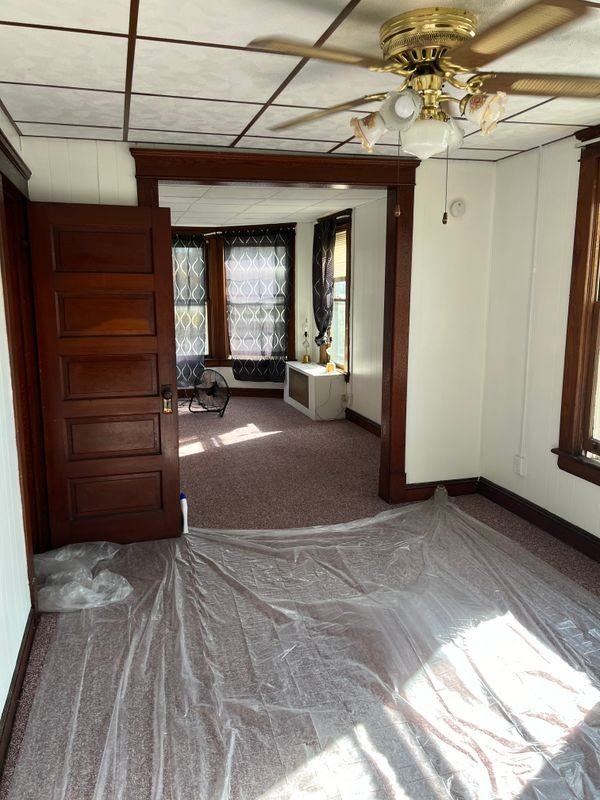 222 S Swan St - Photo 3 of 3