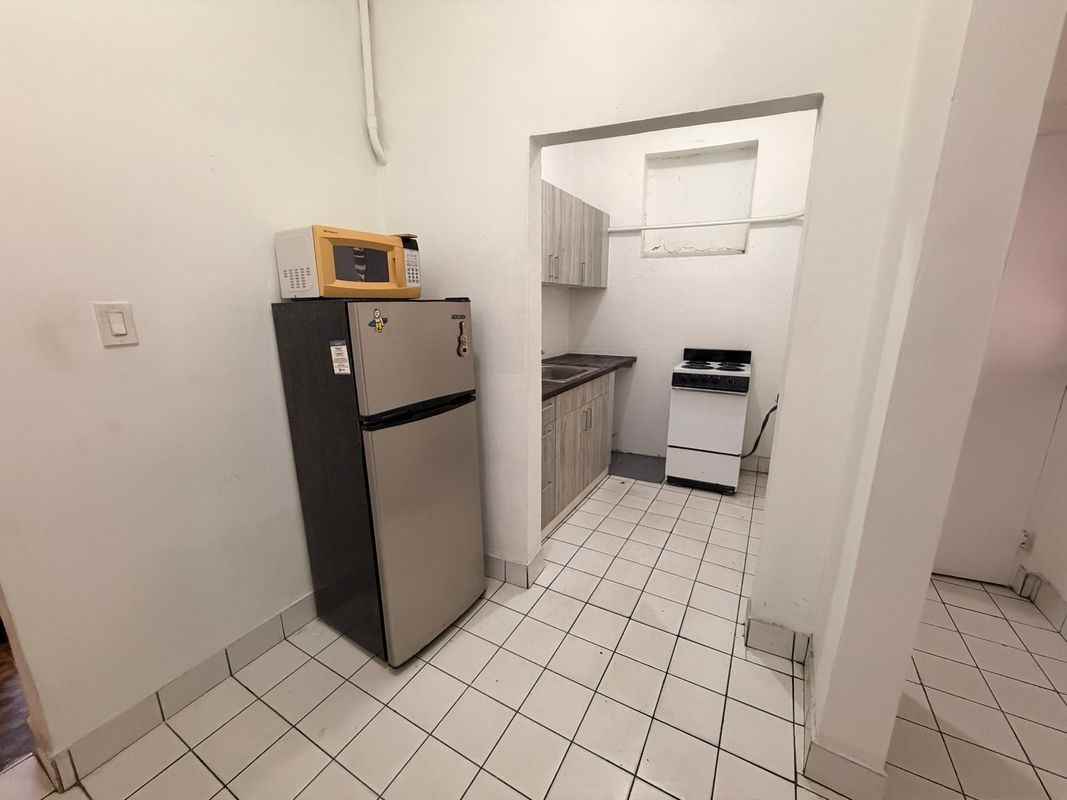 1001 Avenida Ponce De Leon - Photo 3 of 15