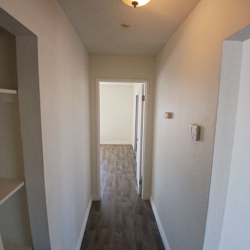 509 E Avenue Q2 ##B - Photo 7 of 12