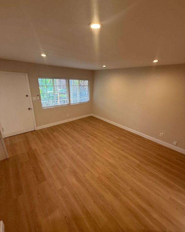 2229 1/2 Grand Ave - Photo 2 of 21