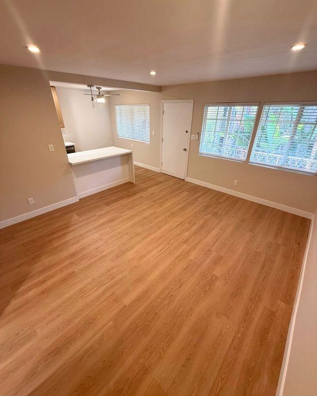 2229 1/2 Grand Ave - Photo 5 of 21