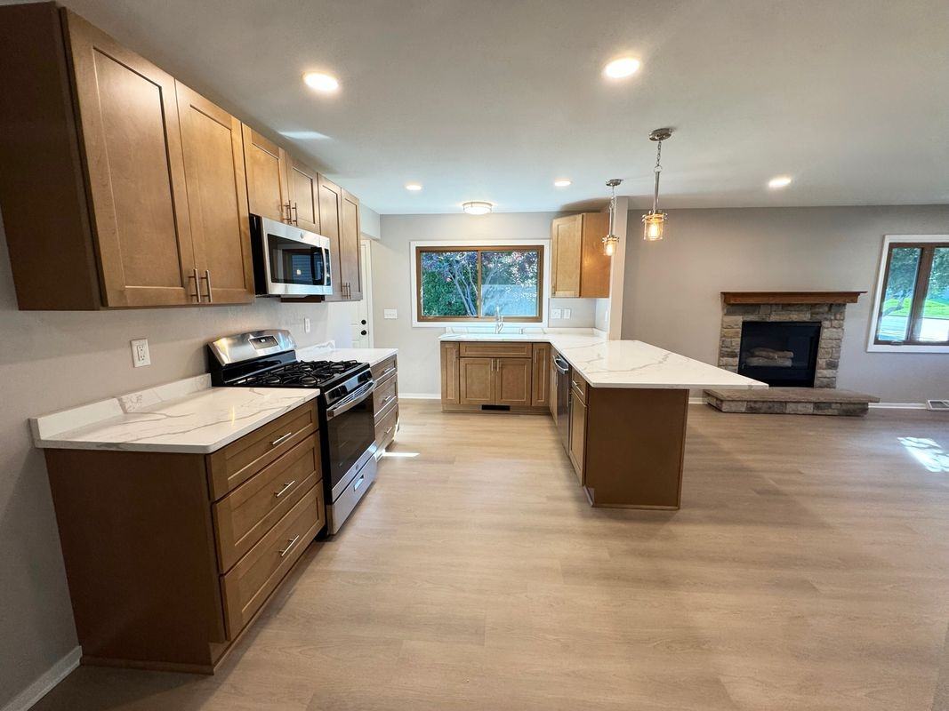 1614 Stardust Dr - Photo 2 of 19