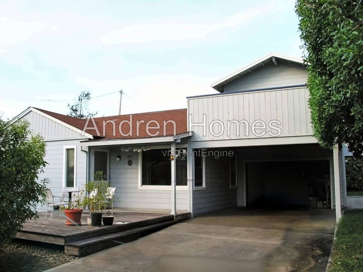 1841 Alice St #B - Photo 2 of 10