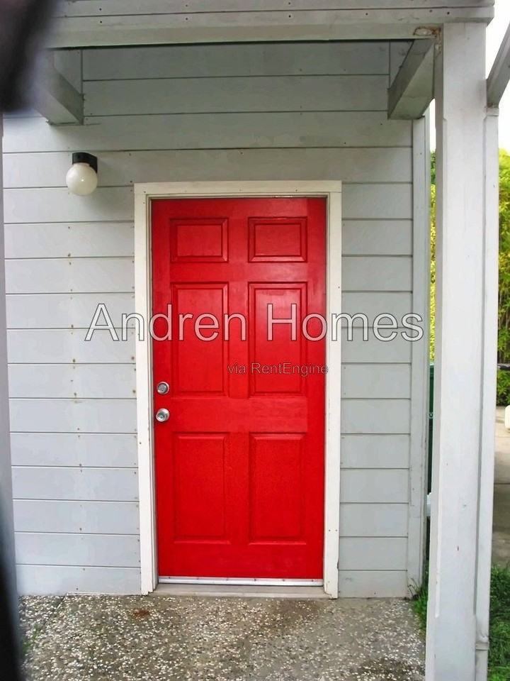 1841 Alice St #B - Photo 7 of 10