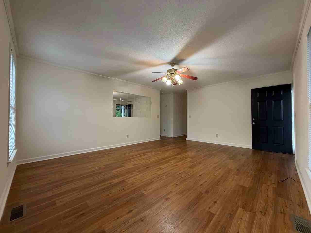 525 S Williamson Ave - Photo 4 of 31