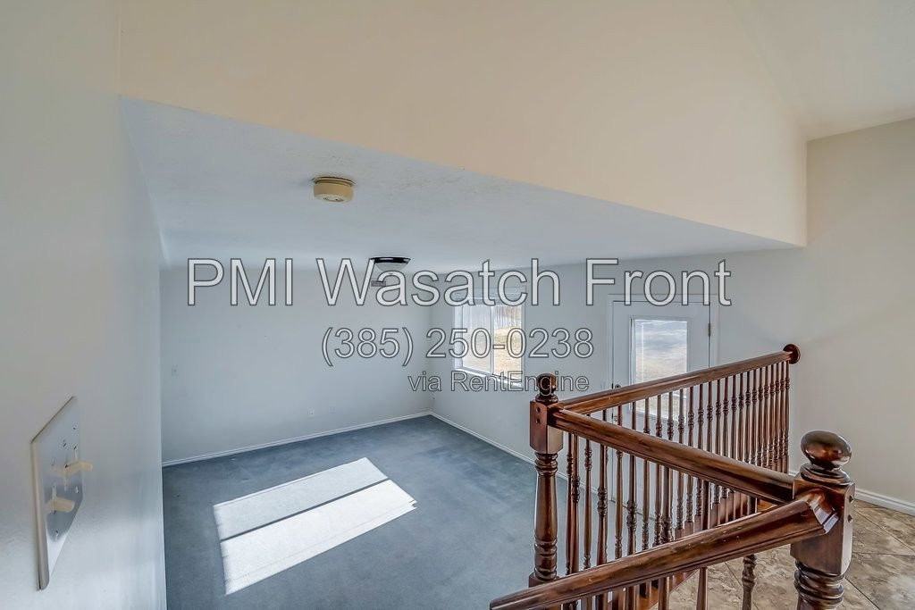 794 E Savannah Ct - Photo 5 of 28