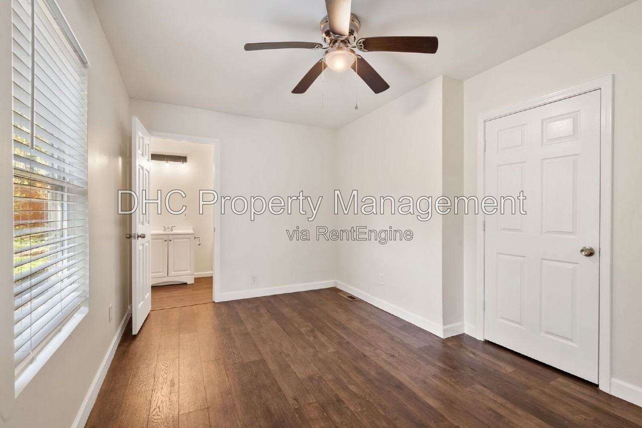 1421 Cobb Branch Dr - Photo 7 of 13