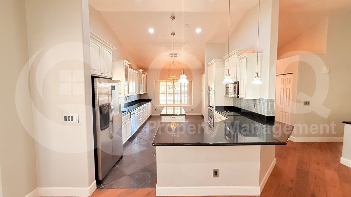 5508 E Kings Ave - Photo 6 of 30
