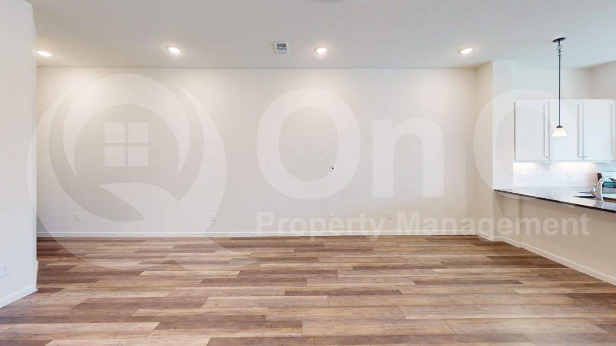 16082 Doe Lake Dr - Photo 5 of 19
