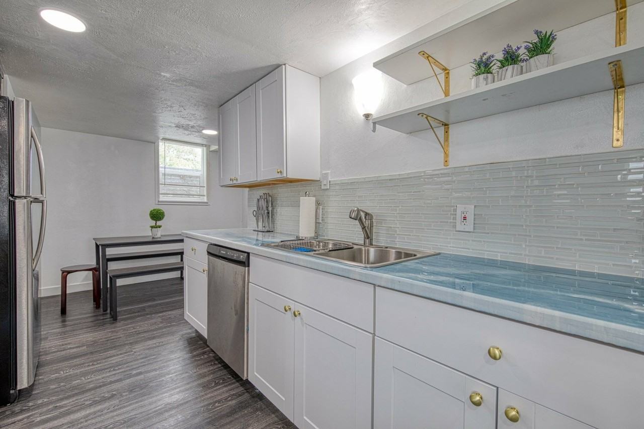 1614 W Boise Ave #1614 - Photo 3 of 14