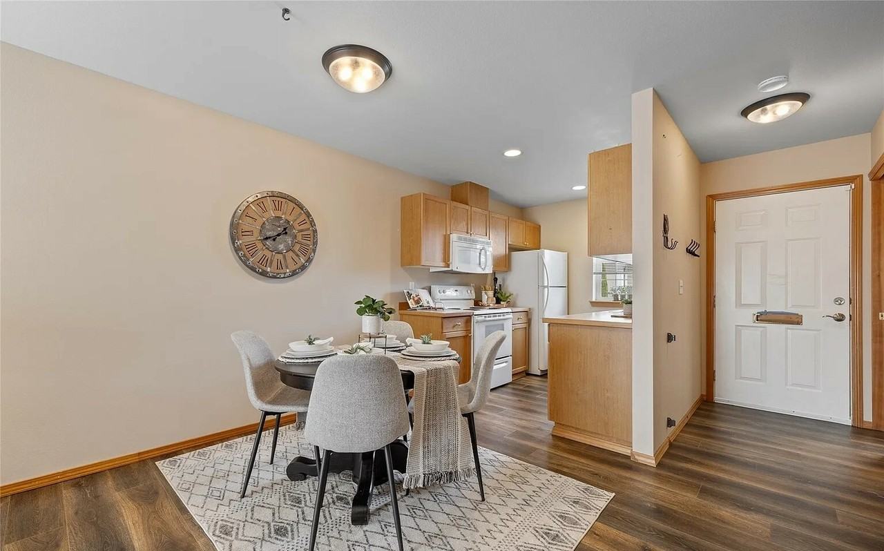 5002 S 30th St #D2 - Photo 7 of 13