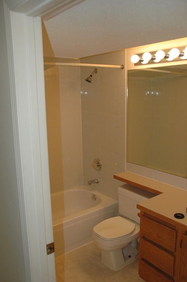 360 Hendon Dr Nw - Photo 5 of 11